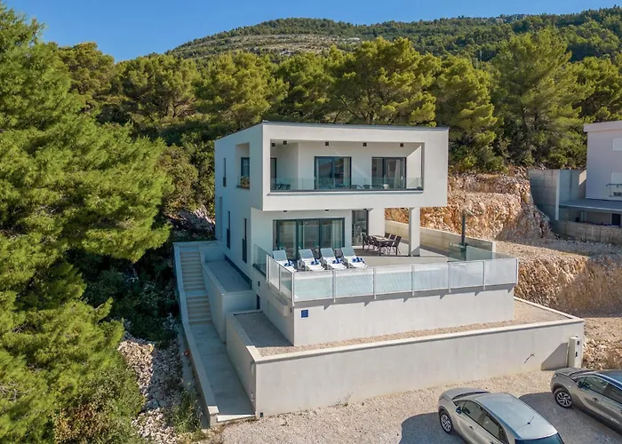 Сasa de vacaciones 3 Bedroom Amazing In Komarna