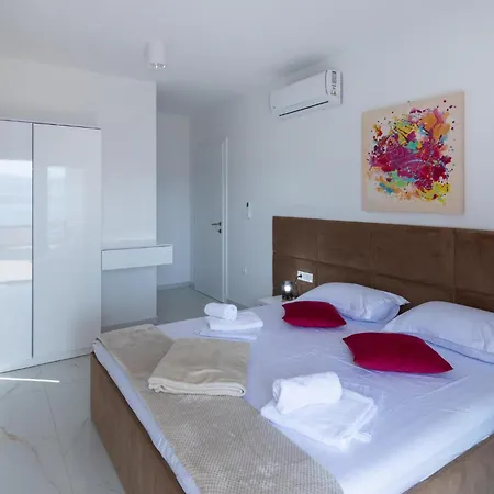 3 Bedroom Amazing In Komarna