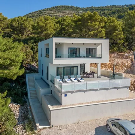 Сasa de vacaciones Luxurious In Komarna